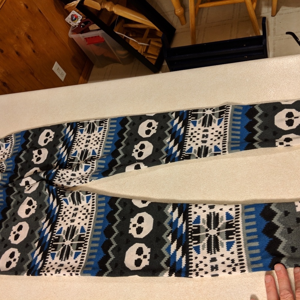 Leggings wirh skull print